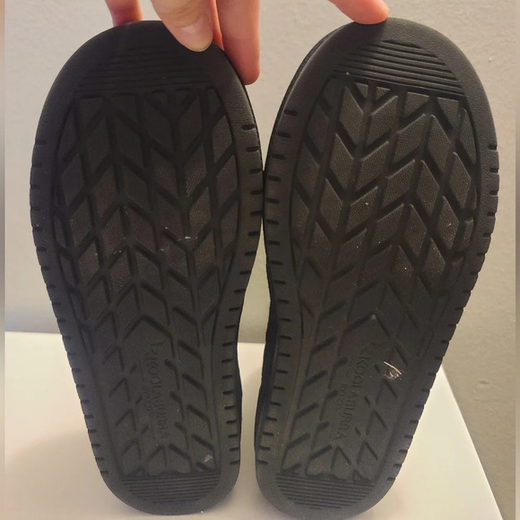 Kids Koolaburra by UGG boots - Picture 9 of 10